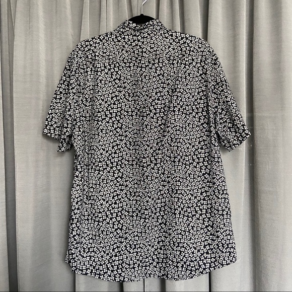 Flora Pattern Shirt - Picture 2 of 4